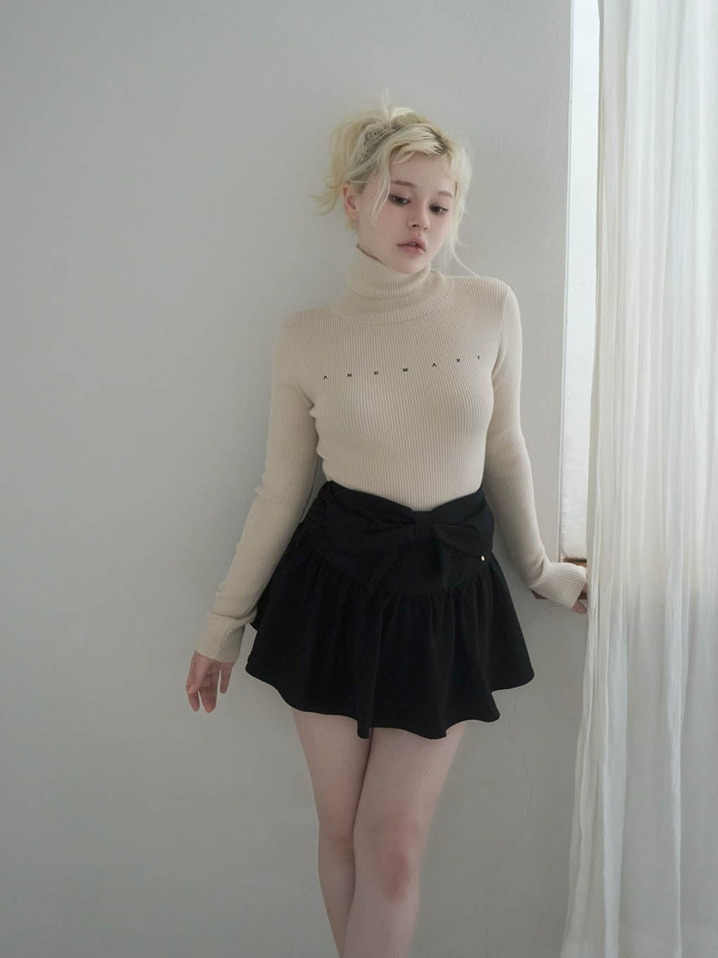 Liz ribbon mini skirt