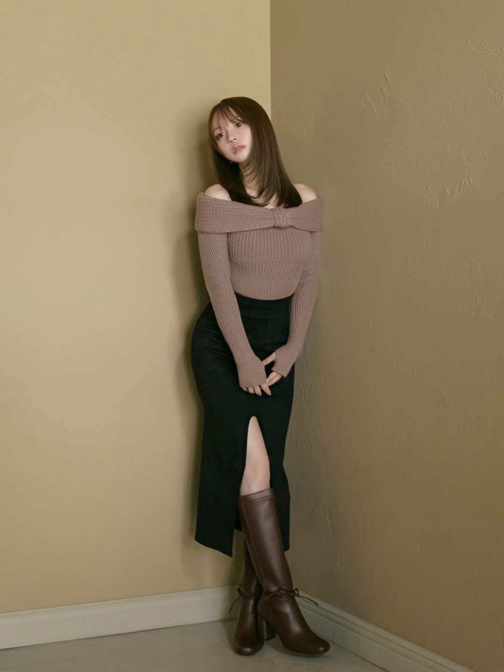 Amanda offshoulder tops