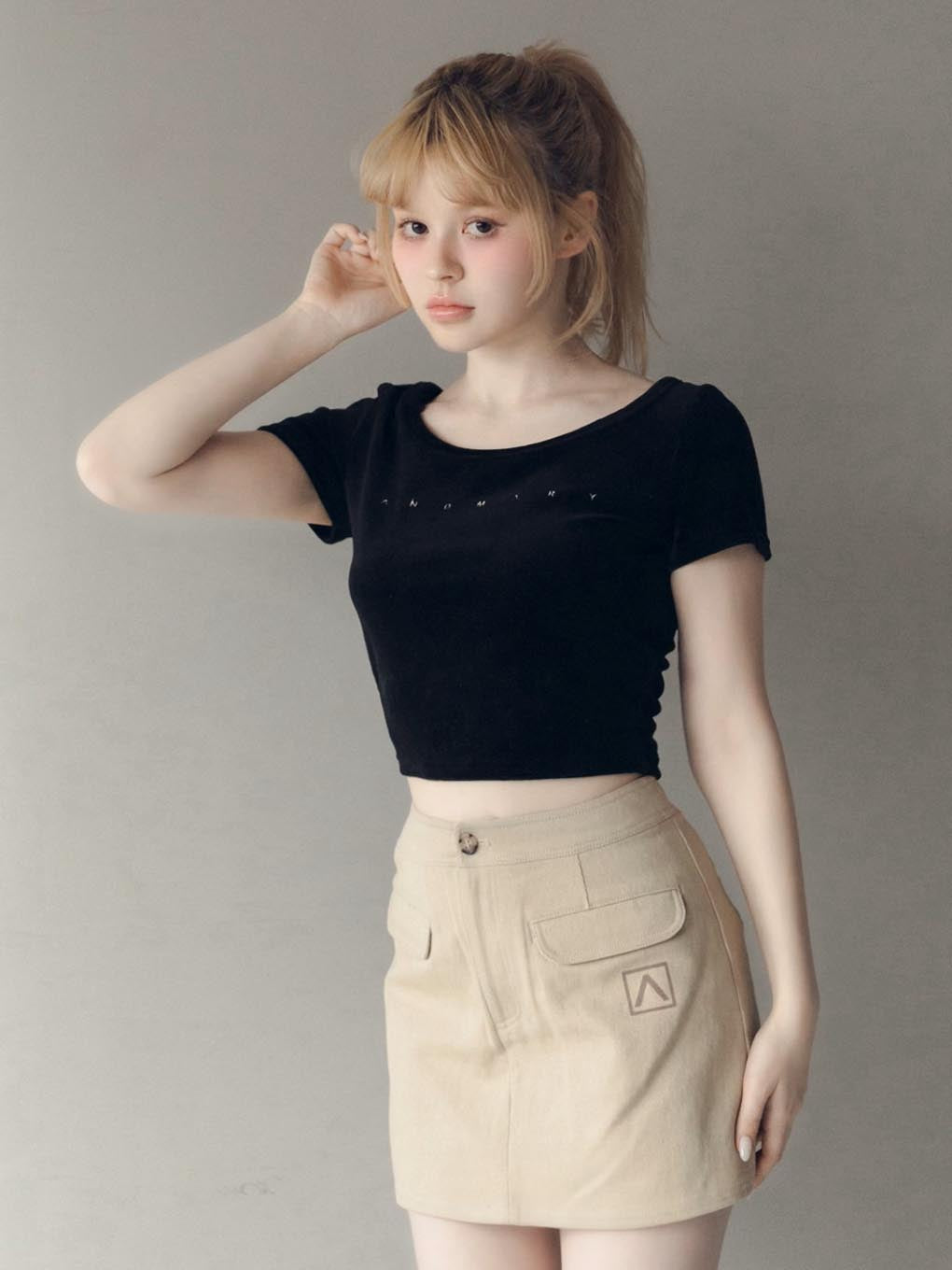 Sonia logo tops