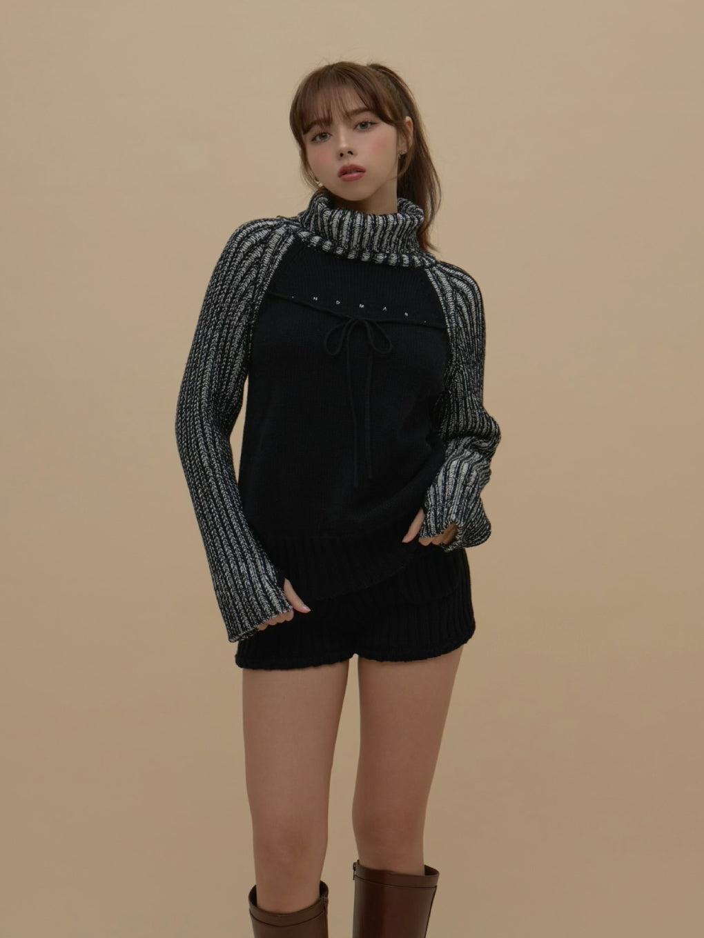 Mary logo loose knit set up