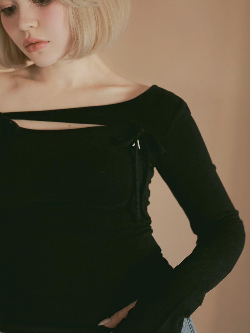 Ami ribbon tops