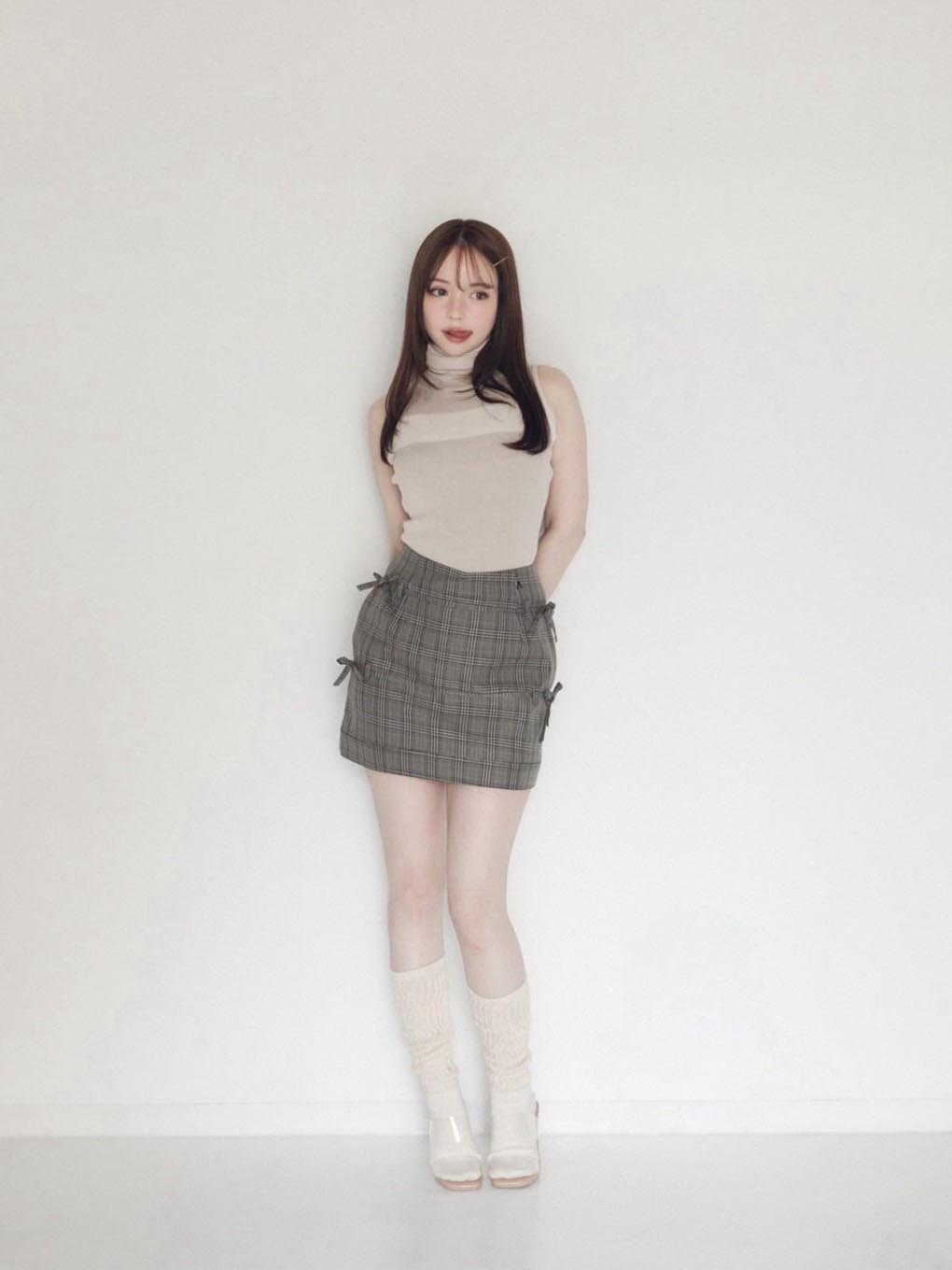 Bonnie knit tops