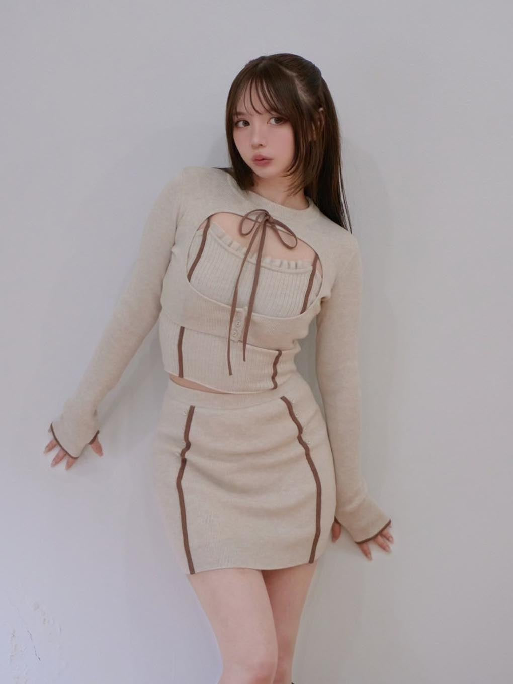 Emily knit mini skirt