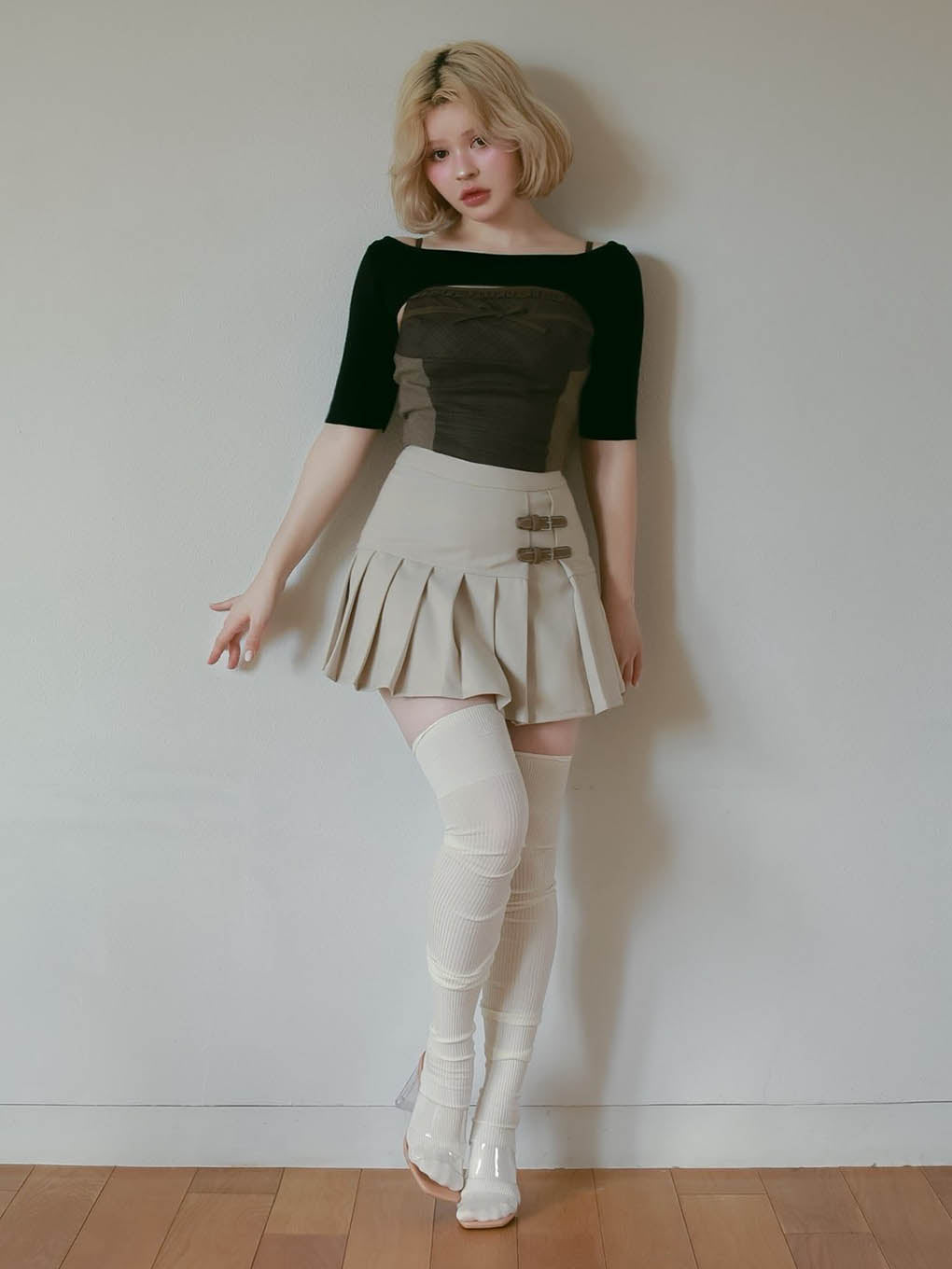 Giselle pleats skirt