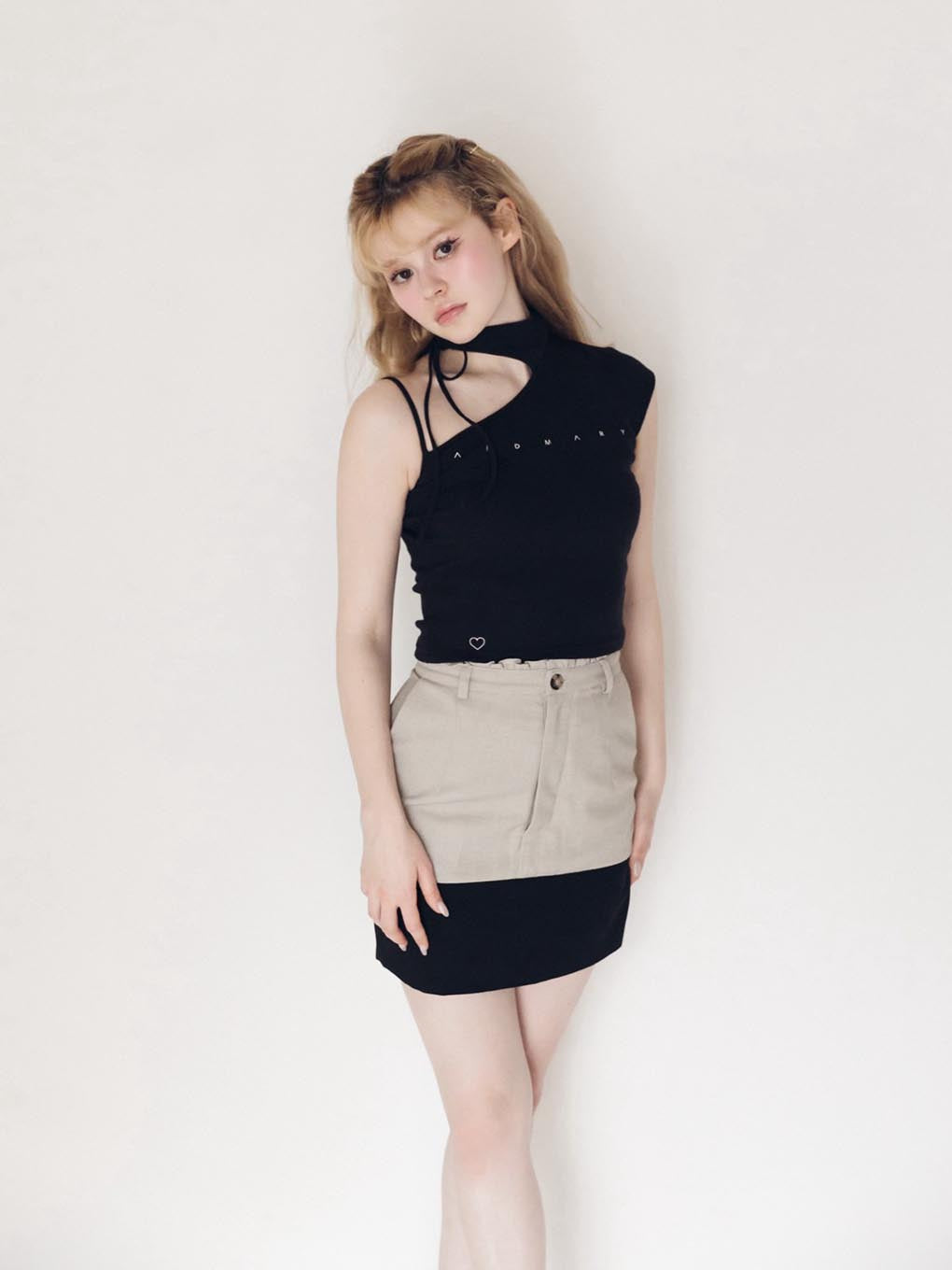 Claire choker tops