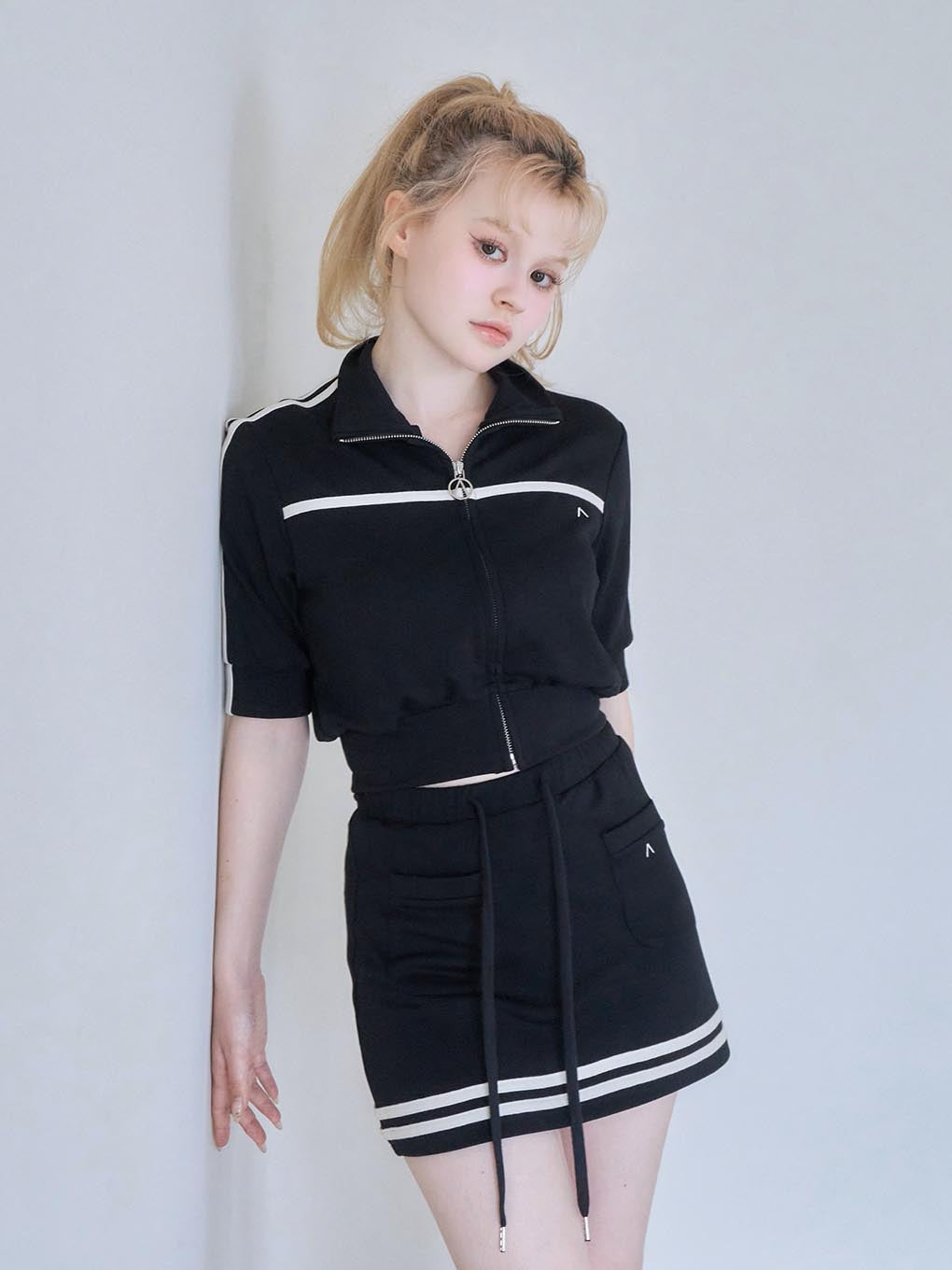 Eve line mini skirt