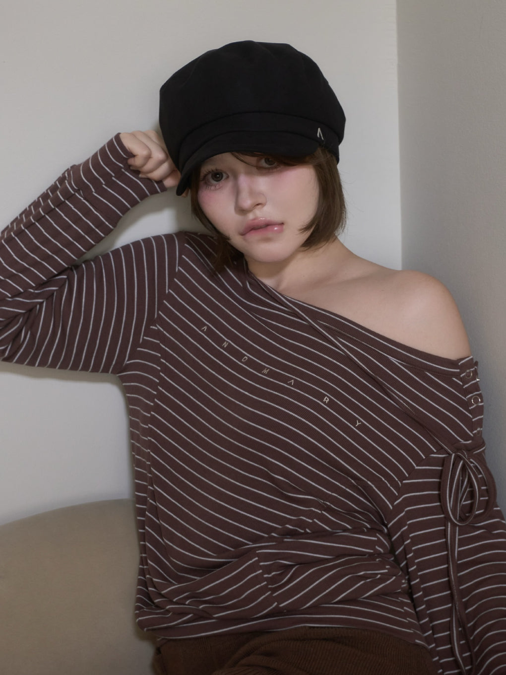 Amy loose oneshoulder tops
