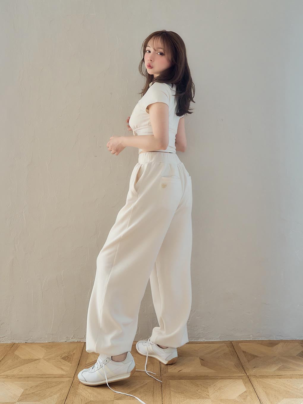 Willow line tops