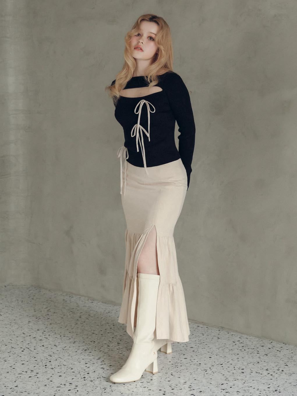 Ribbon silk knit tops