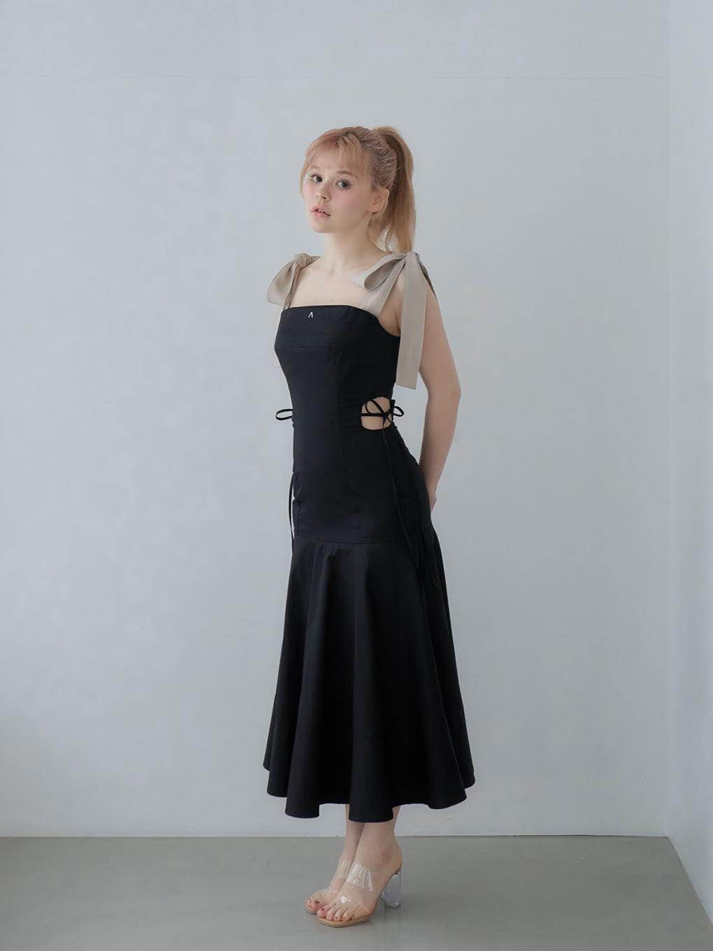 Ann ribbon dress