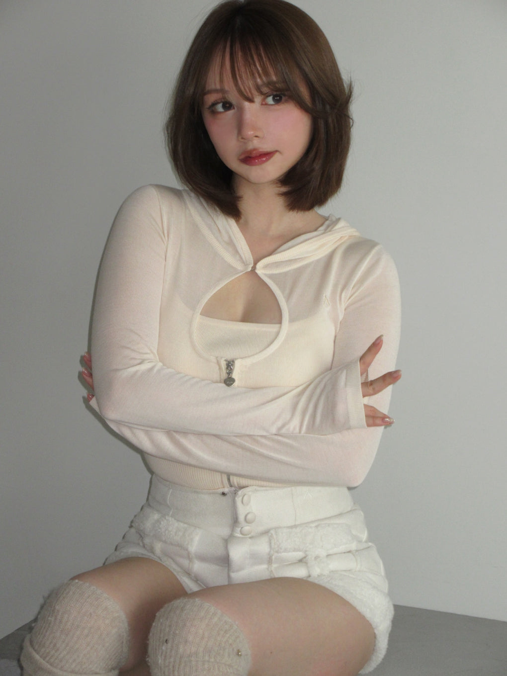 Amanda hood tops