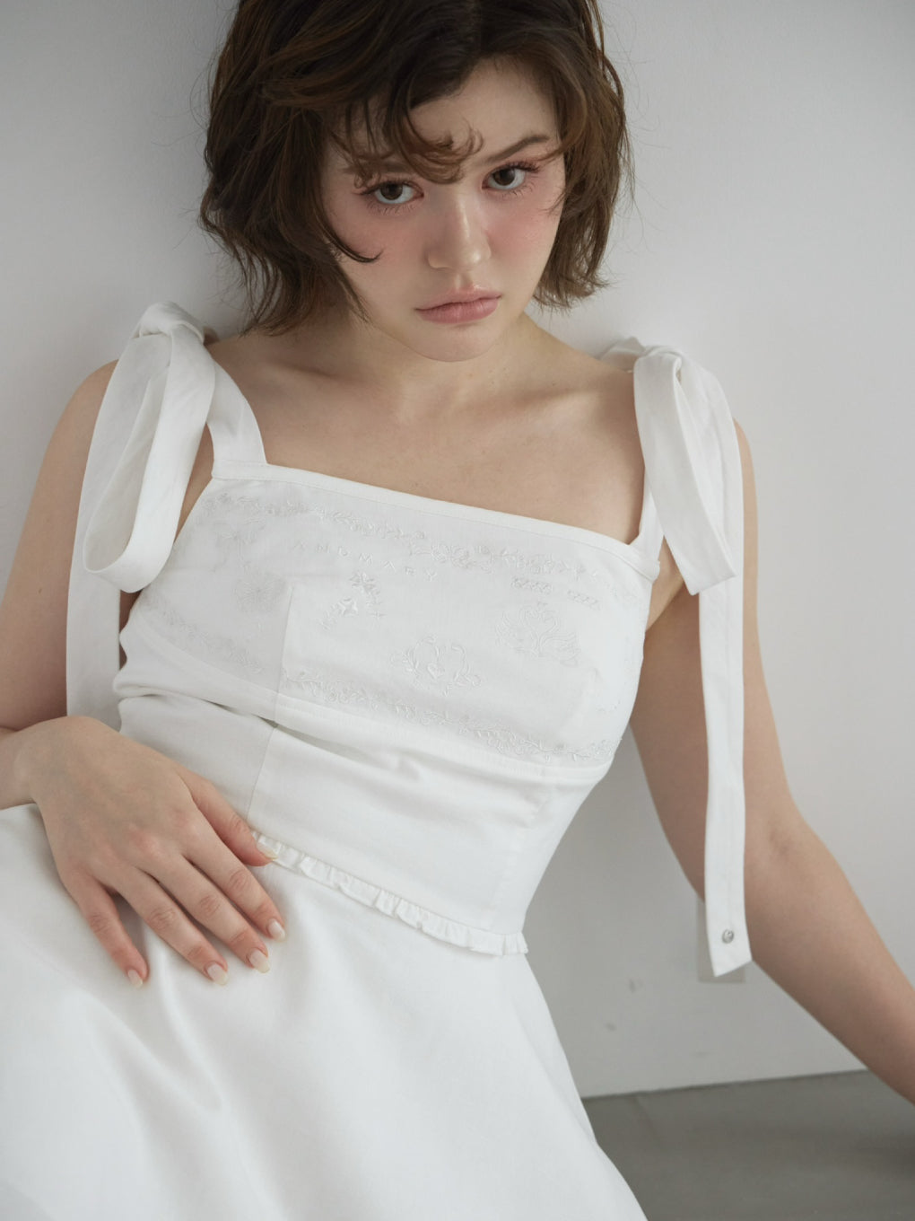 Mary embroidery dress