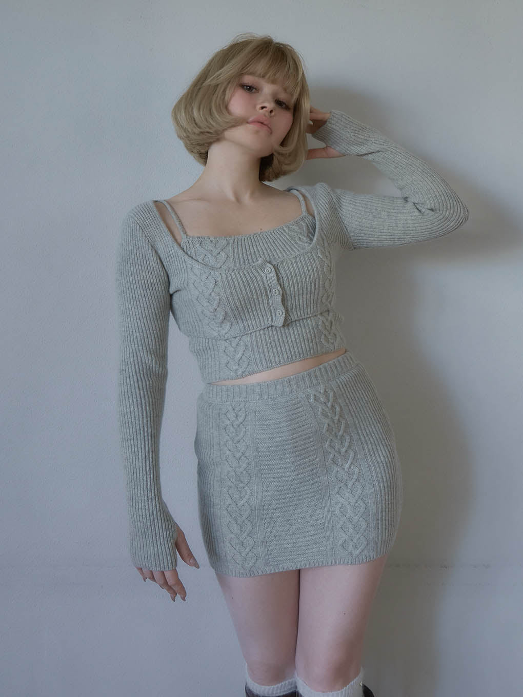 Donna knit cardigan set up