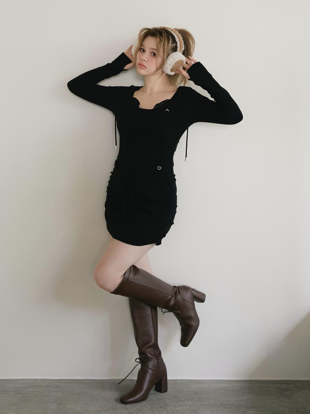 Elsa lace mini dress