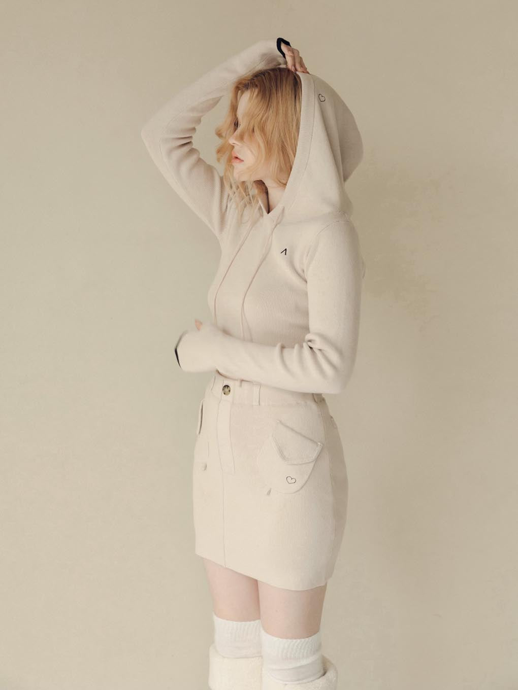 Heart point knit skirt