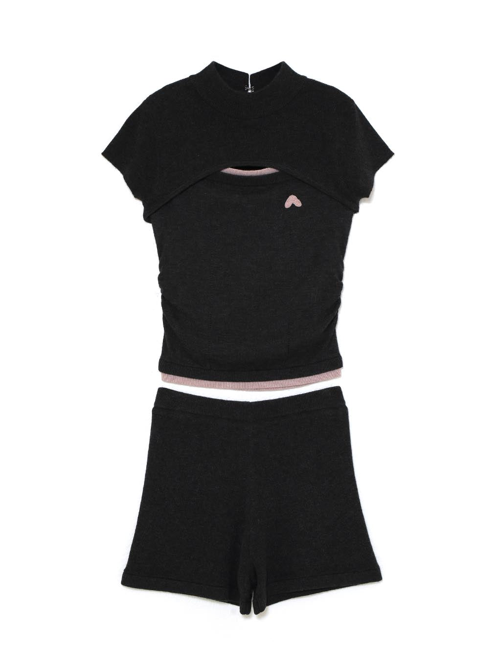 Mia layered set up