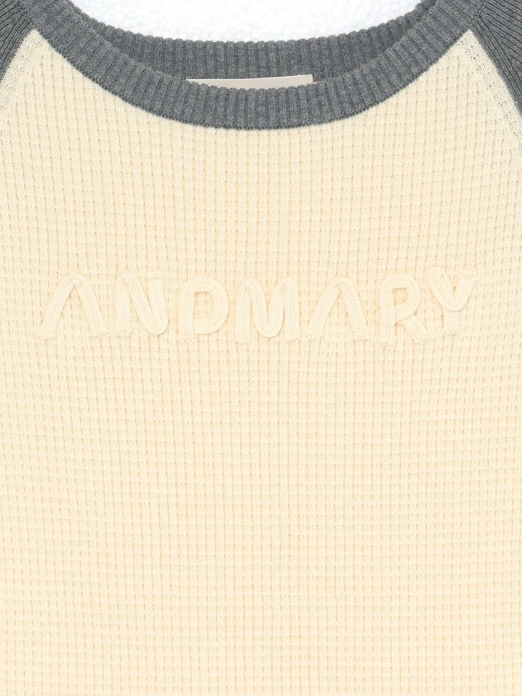 Raglan logo tops