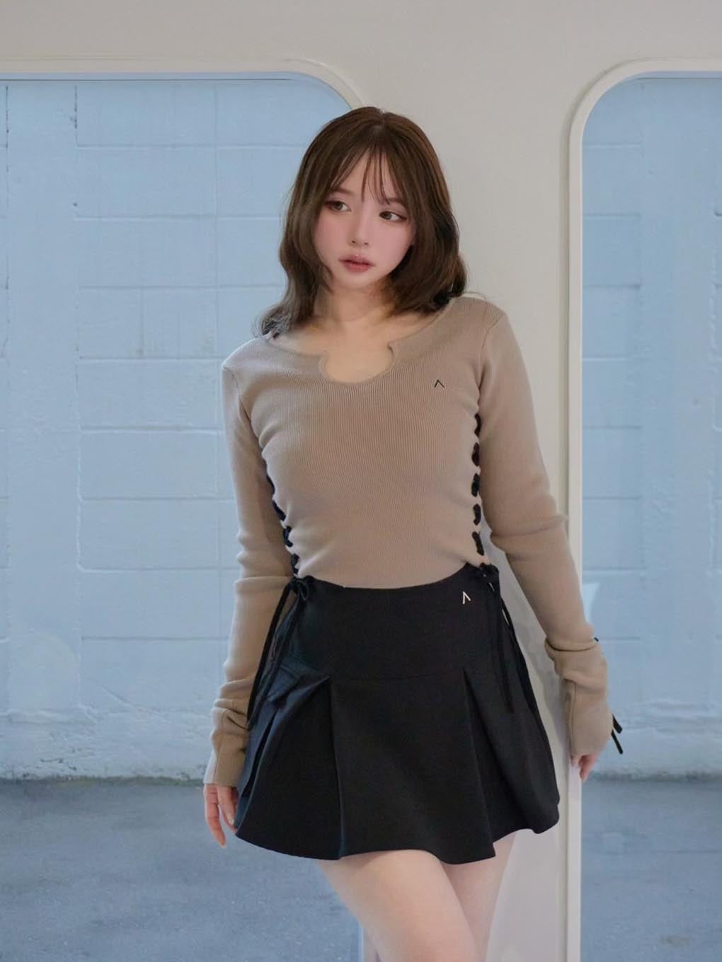 Nina flare mini skirt