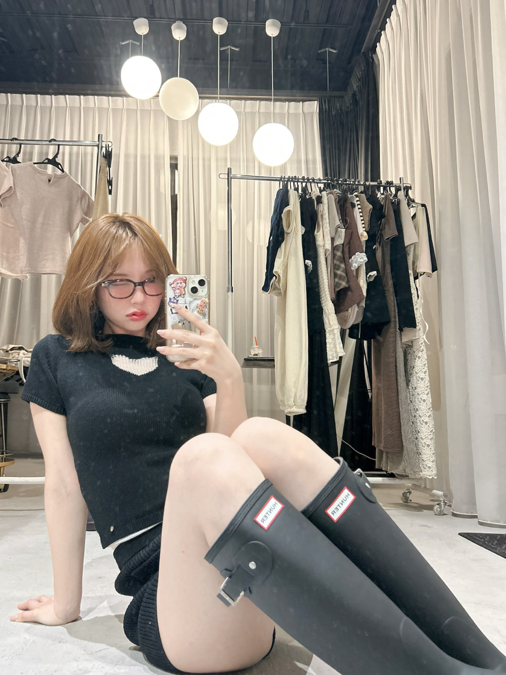 Heart point knit tops