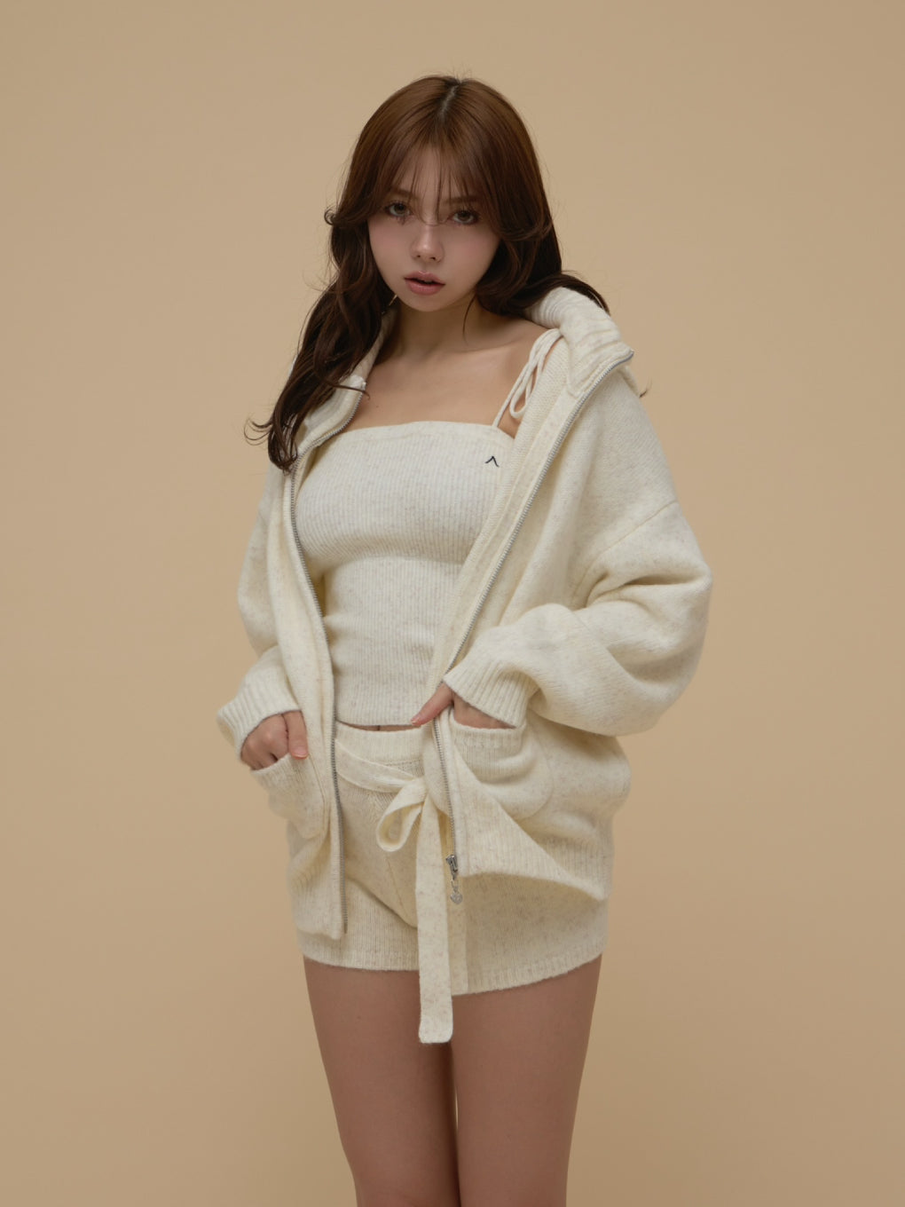 ANDMARY】Bruna hood set up