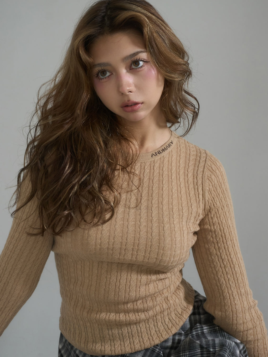 Logo knit tops