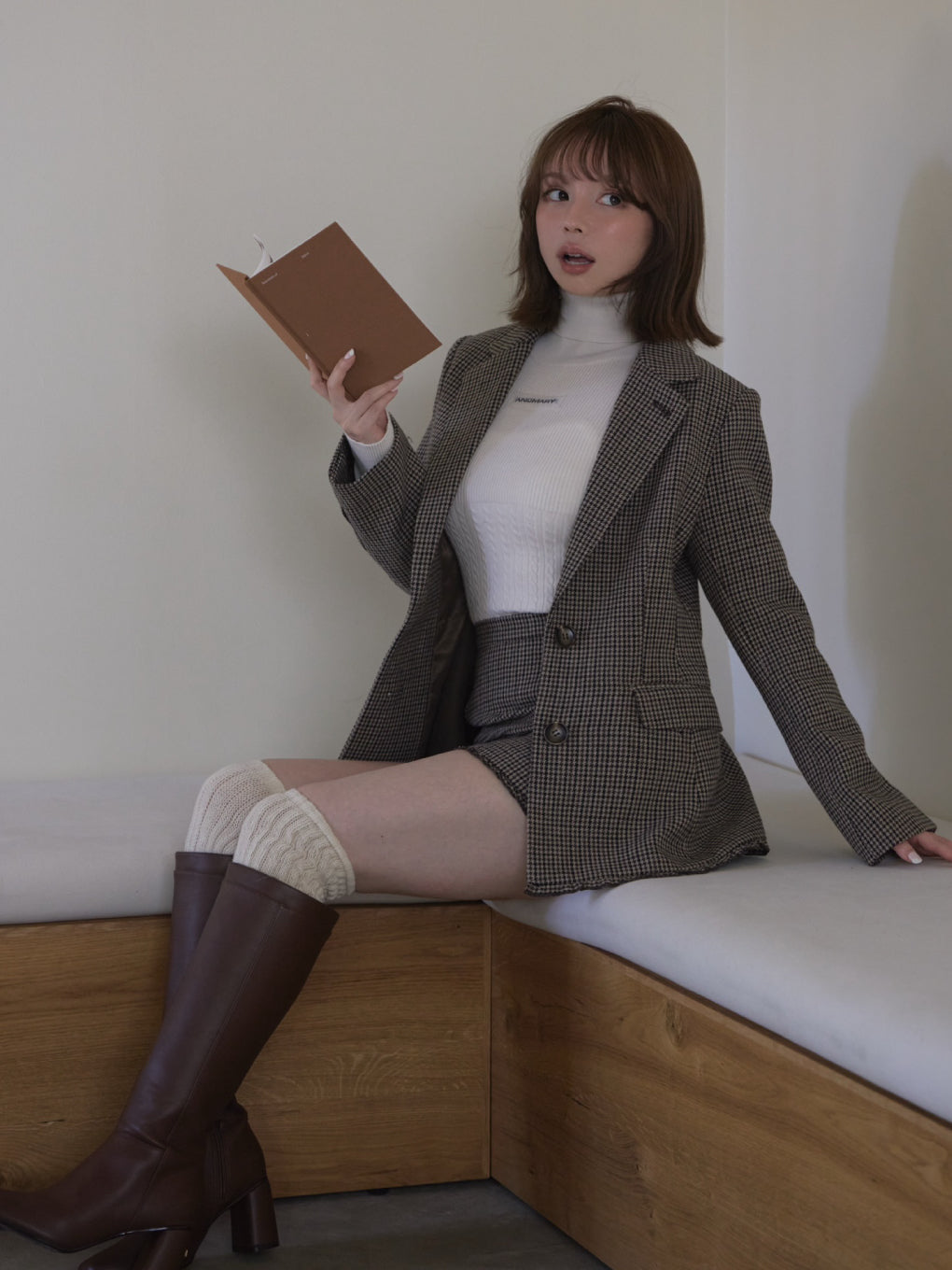 Jacquard turtleneck tops