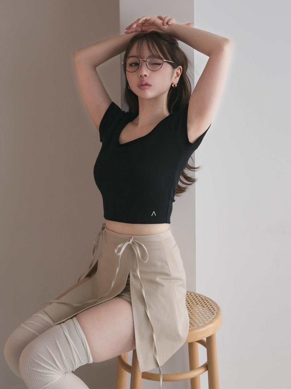 ティナミニスカート