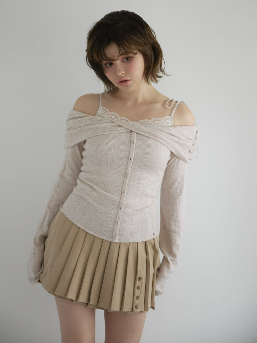 Lily offshoulder tops