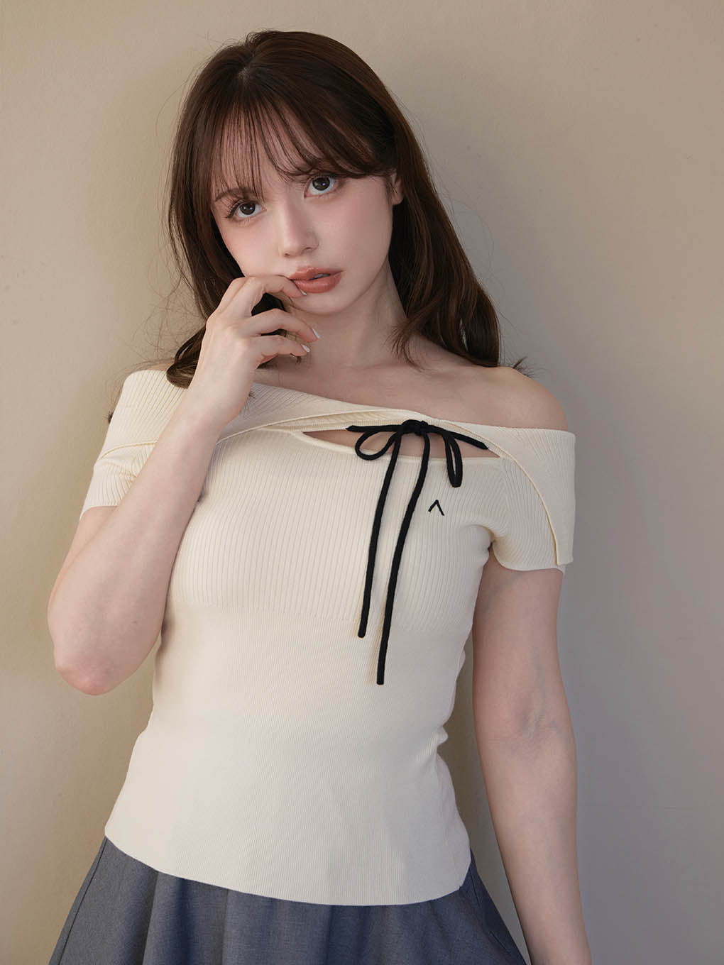 Amari ribbon tops