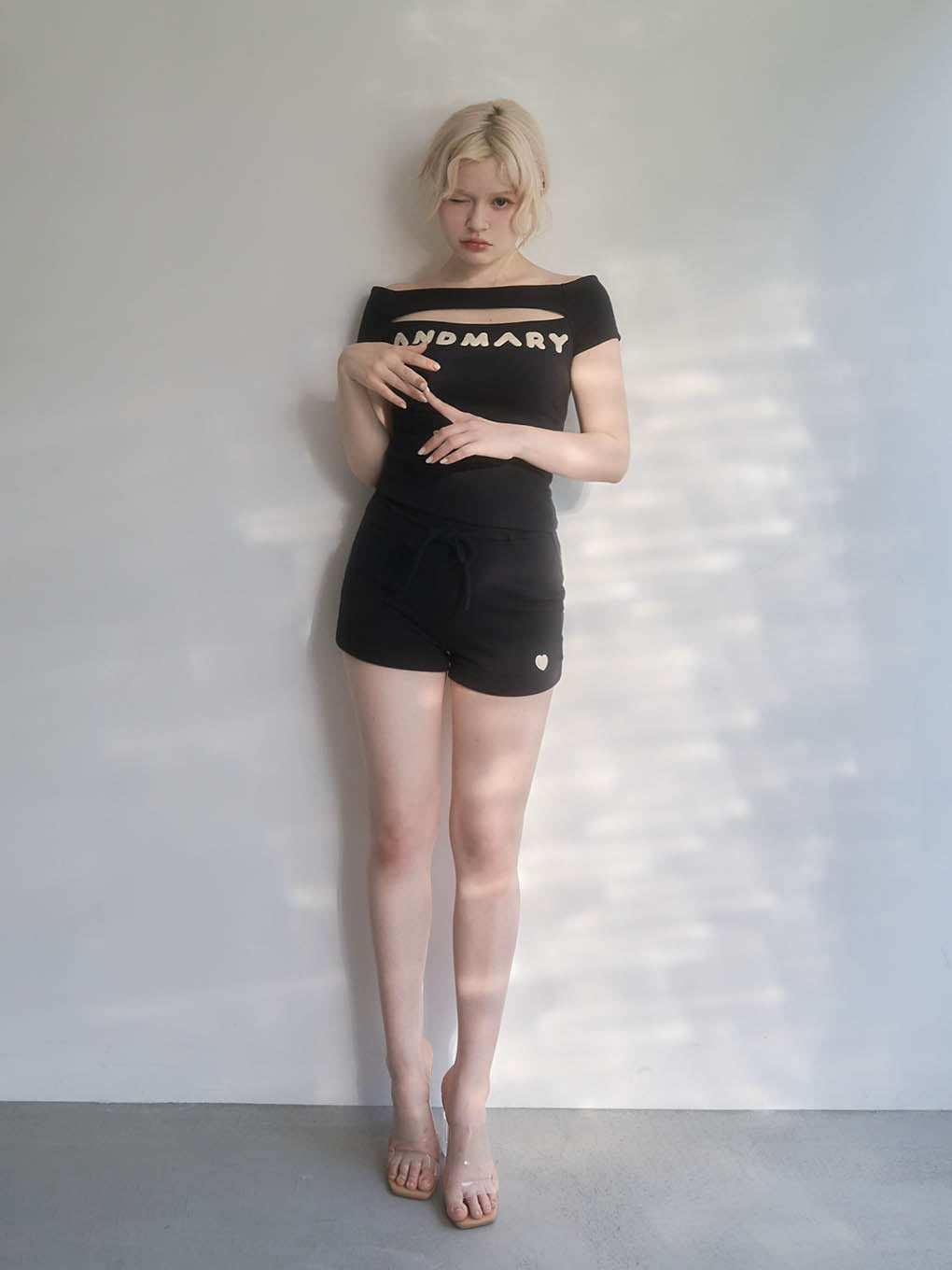 Mary heart pants