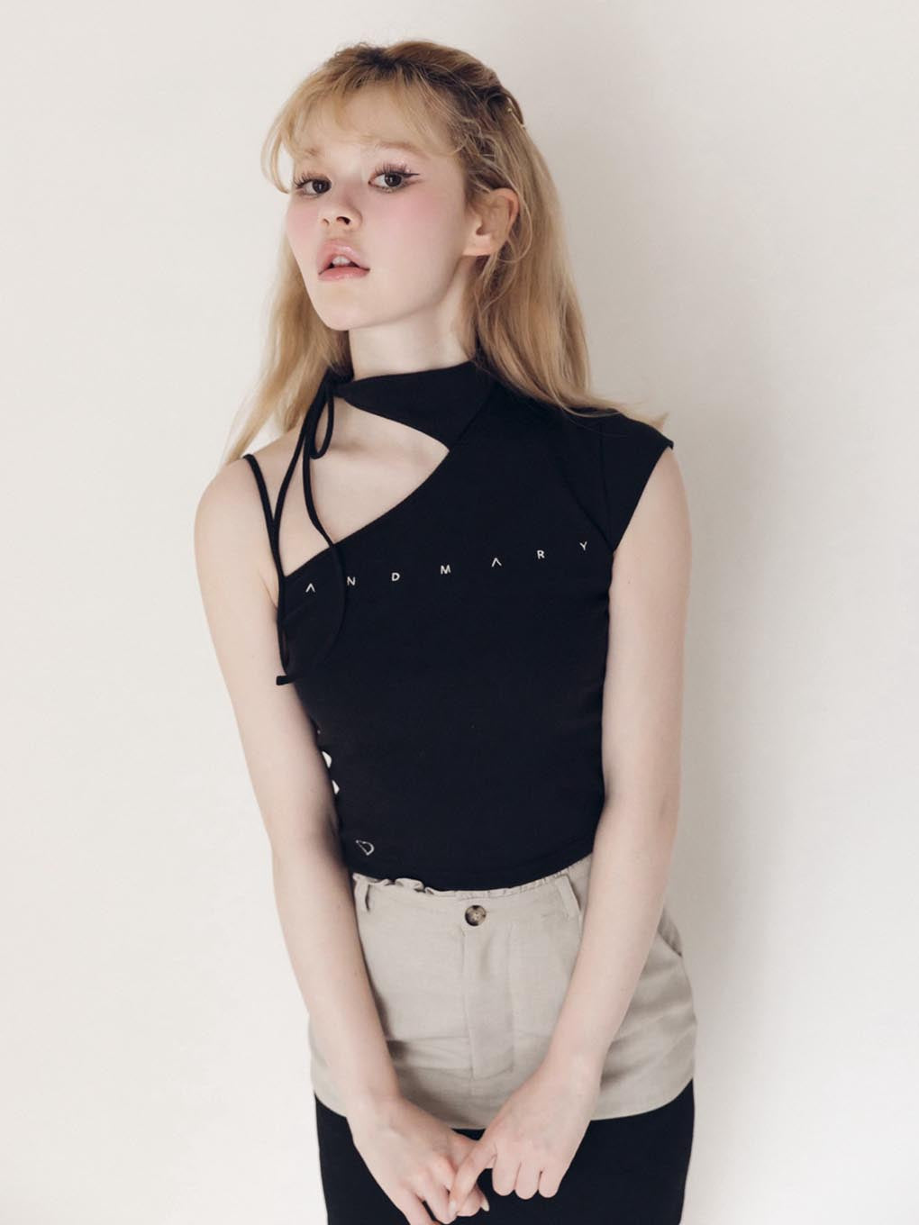 Claire choker tops