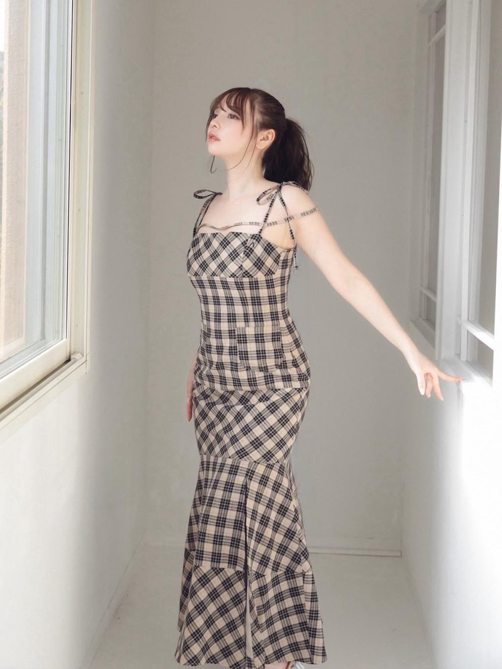 Cecily check long dressレディース