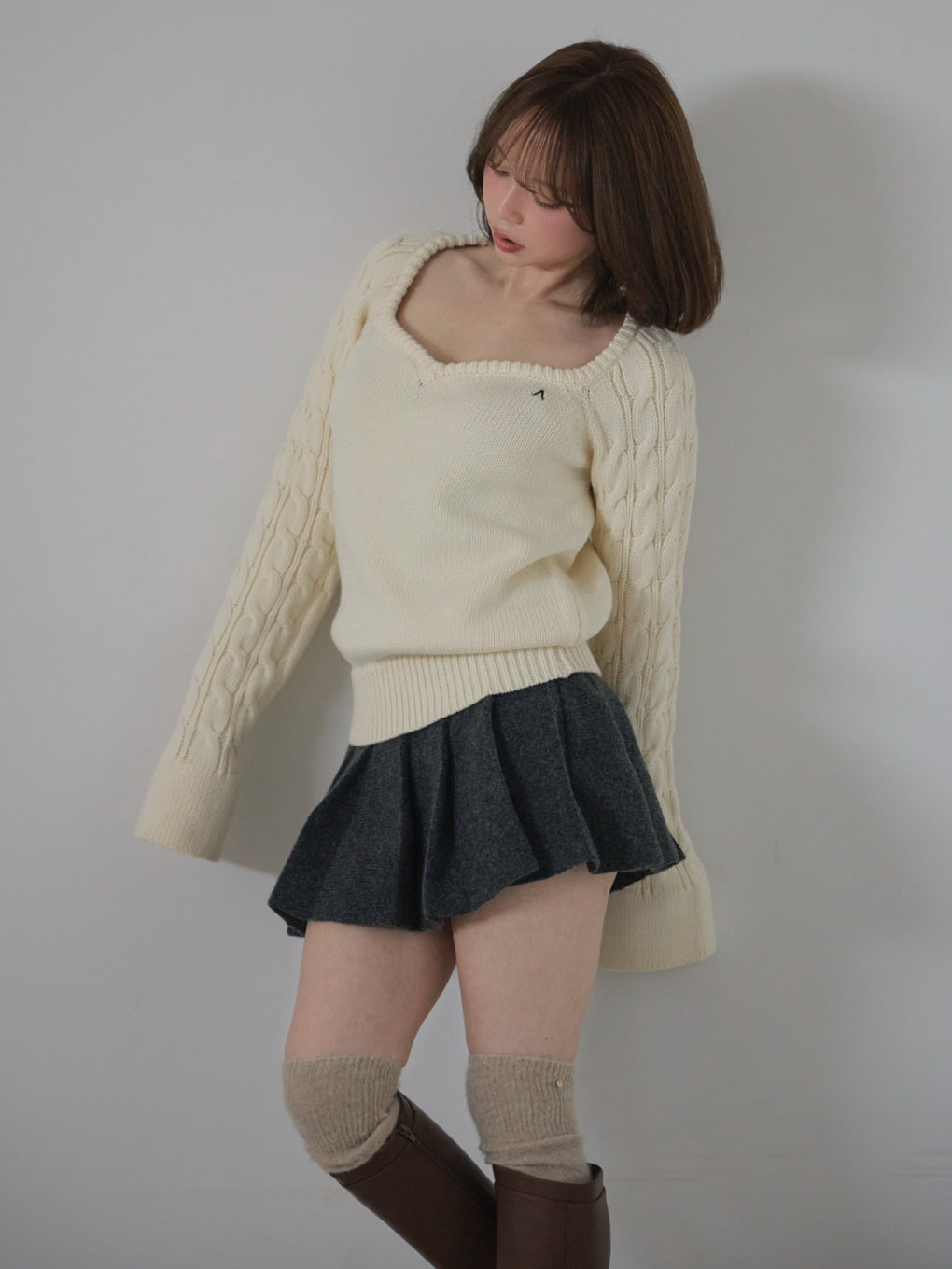 Heart neck cable tops