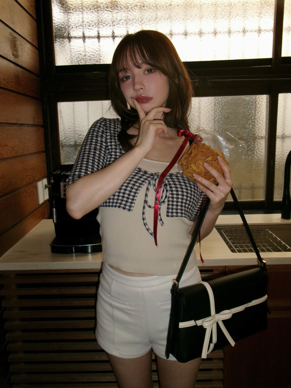 Valentine ribbon leather bag