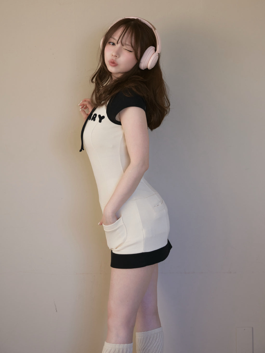 andmary Mary logo flare mini dress 正規品 andmarry Mary logo flare mini dress - メルカリ