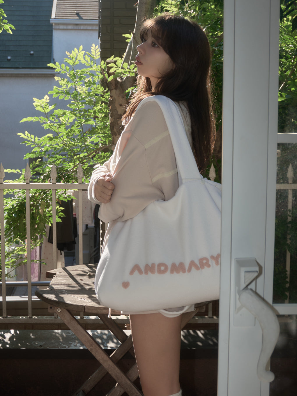 バッグ Milky pile tote bag with chouchou white Milky pile tote bag with chouchou