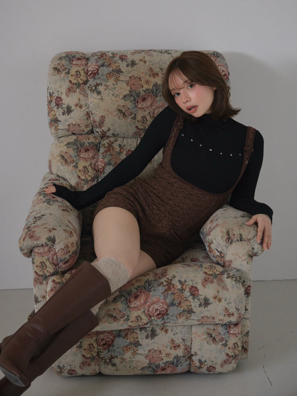Noa lace rompers set up