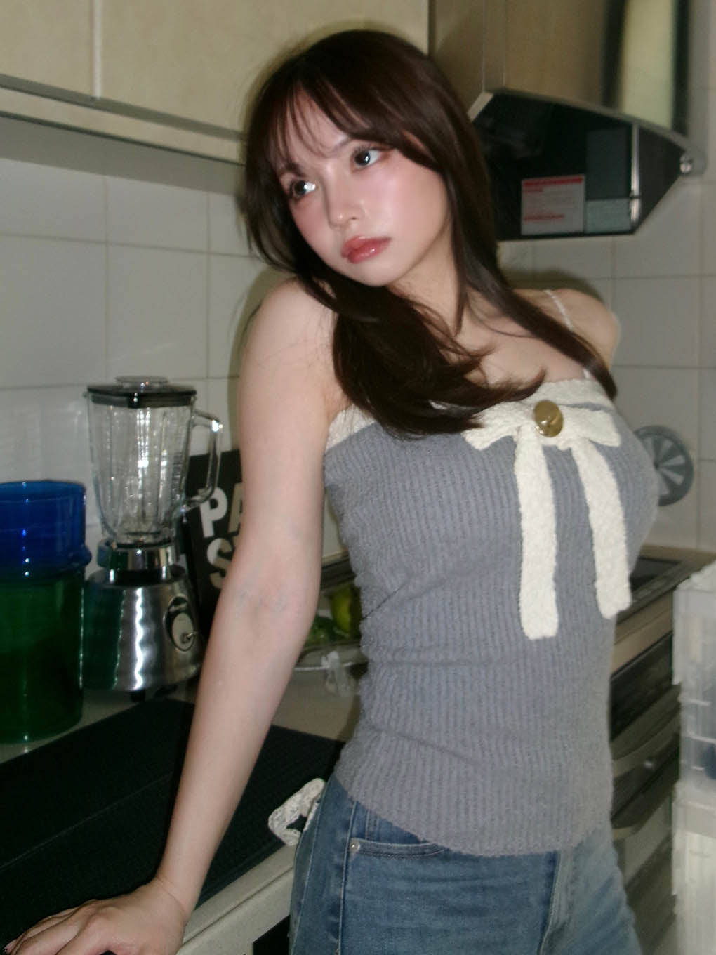 Bicolor ribbon tops
