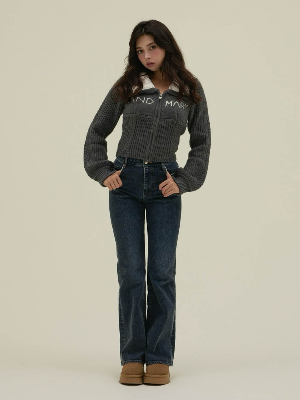 Mary logo zip tops