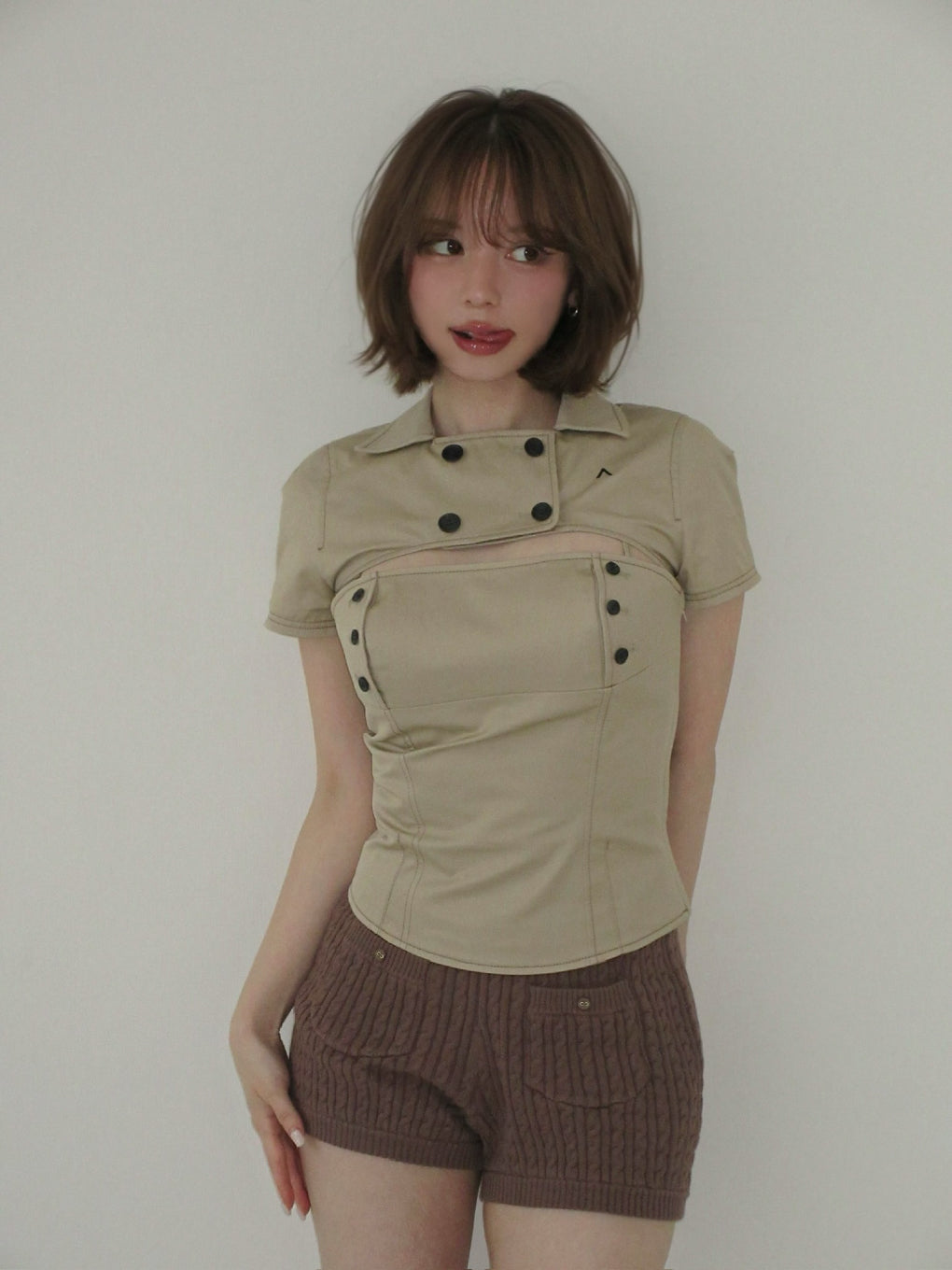 Avery button tops