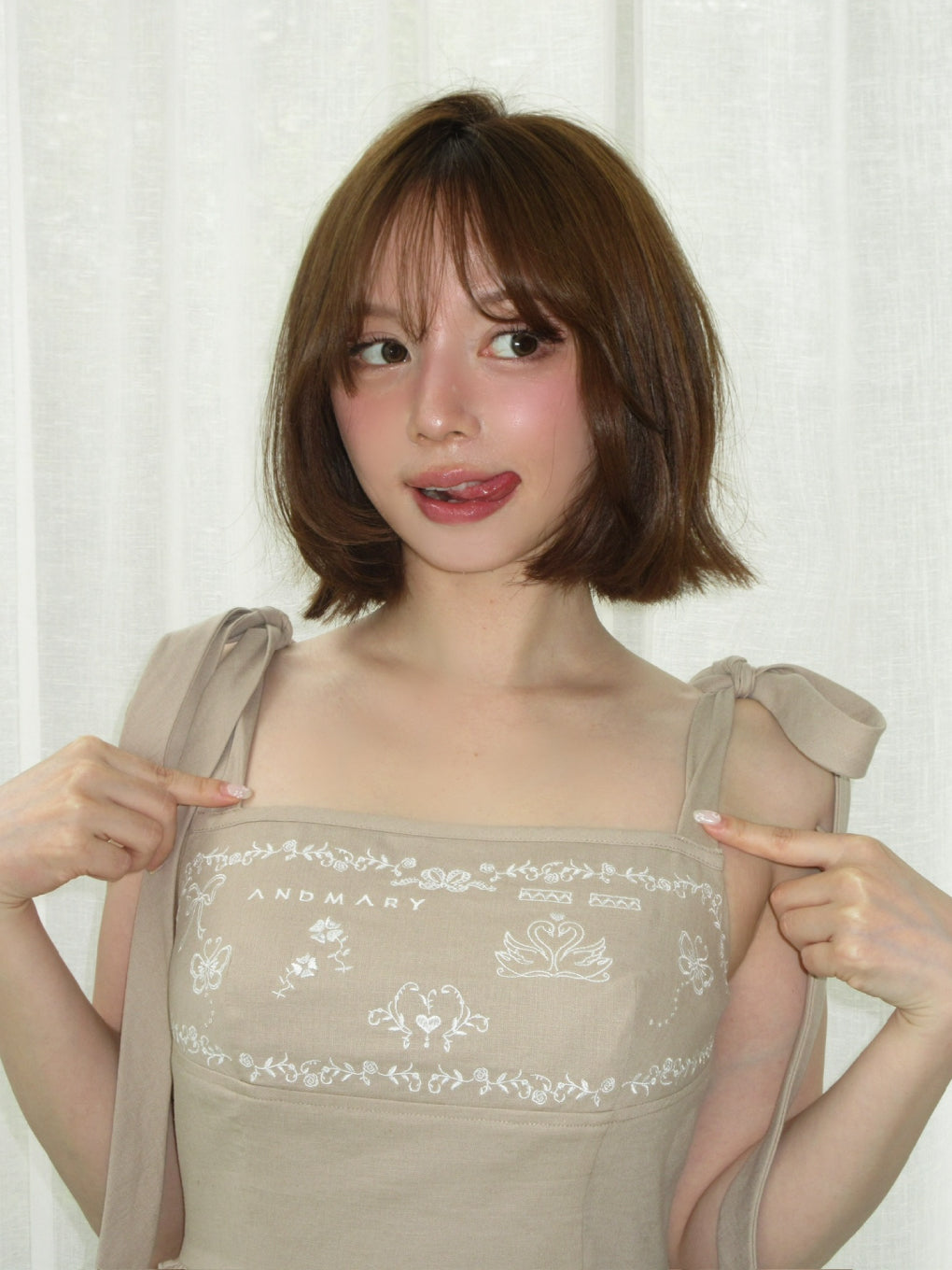 Mary embroidery dress