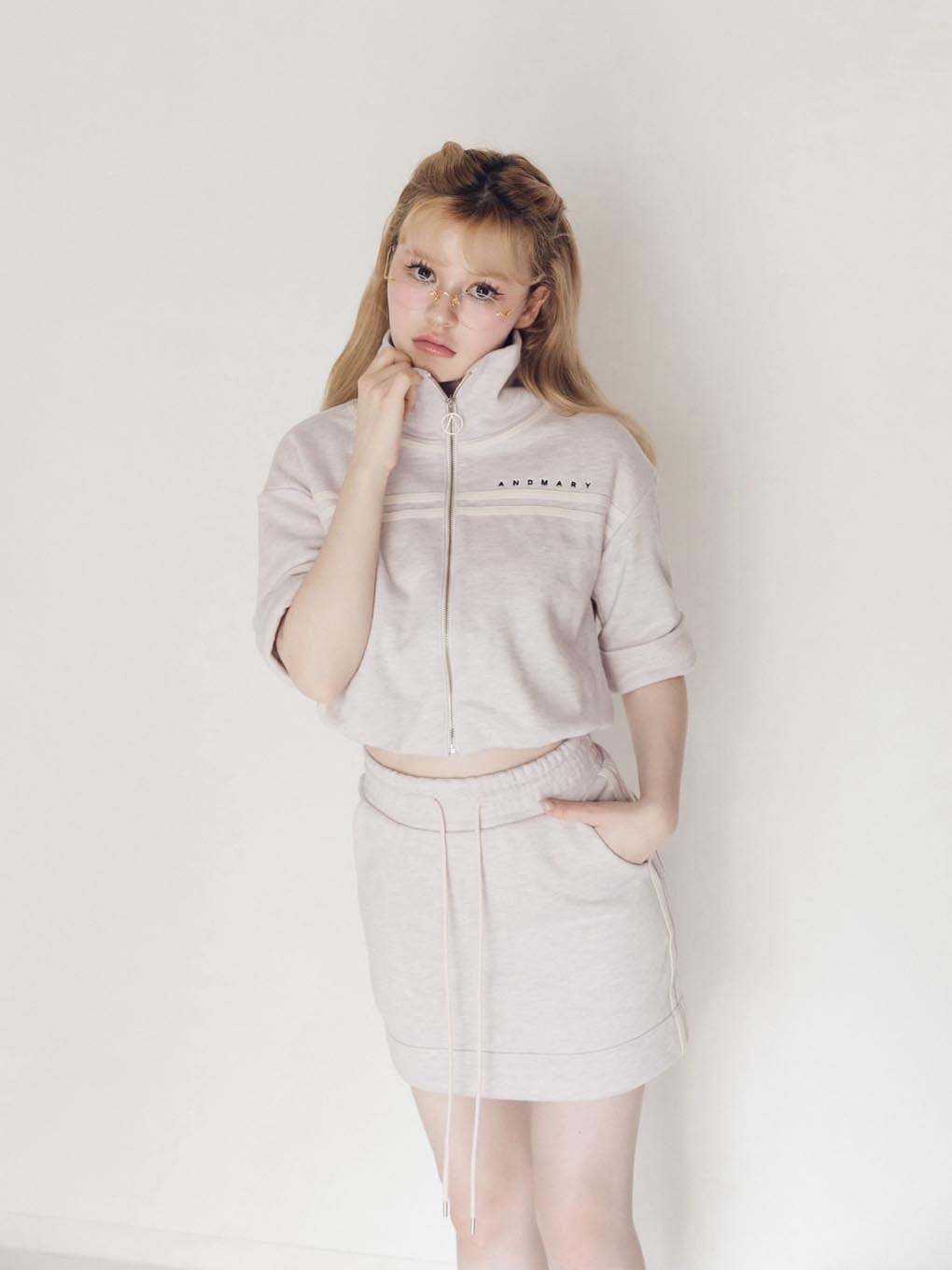 アンドマリーAmi line zip tops\u0026skirtセットアップセットアップです