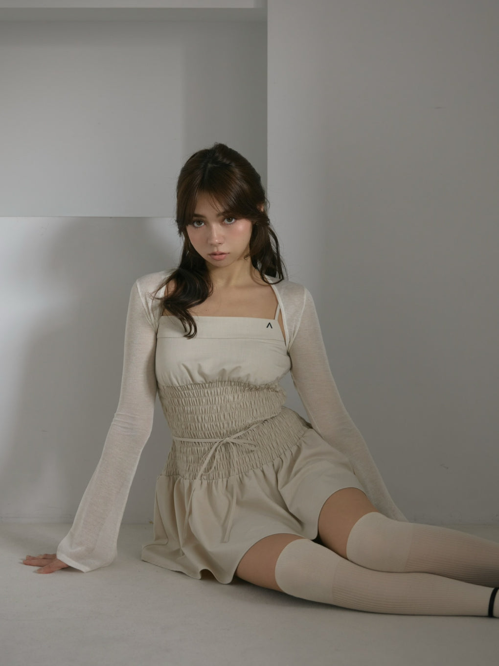 andmary Betty velour mini dress ベージュ F ANDMARY】Betty velour mini dress