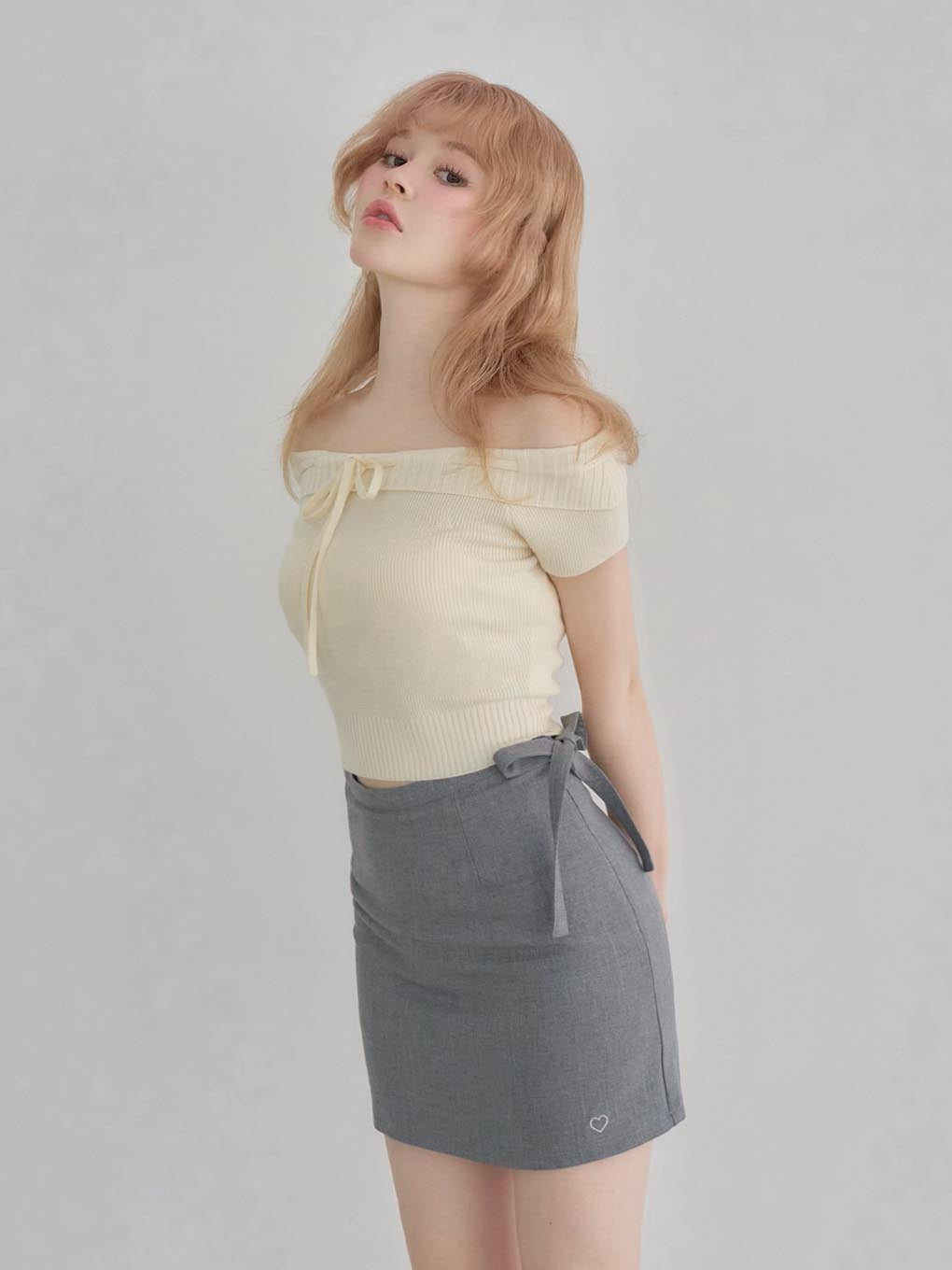 Lisa offshoulder tops