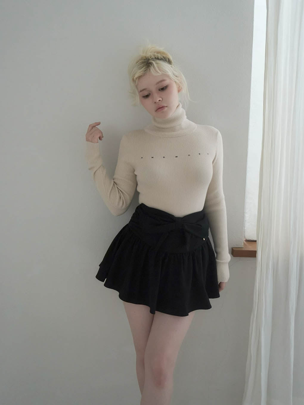 Liz ribbon mini skirt