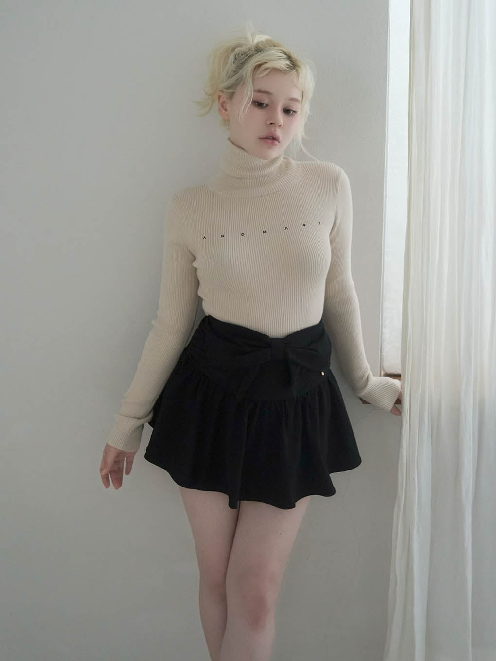 Mary turtle knit tops