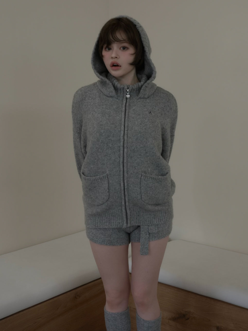 Bruna hood set up