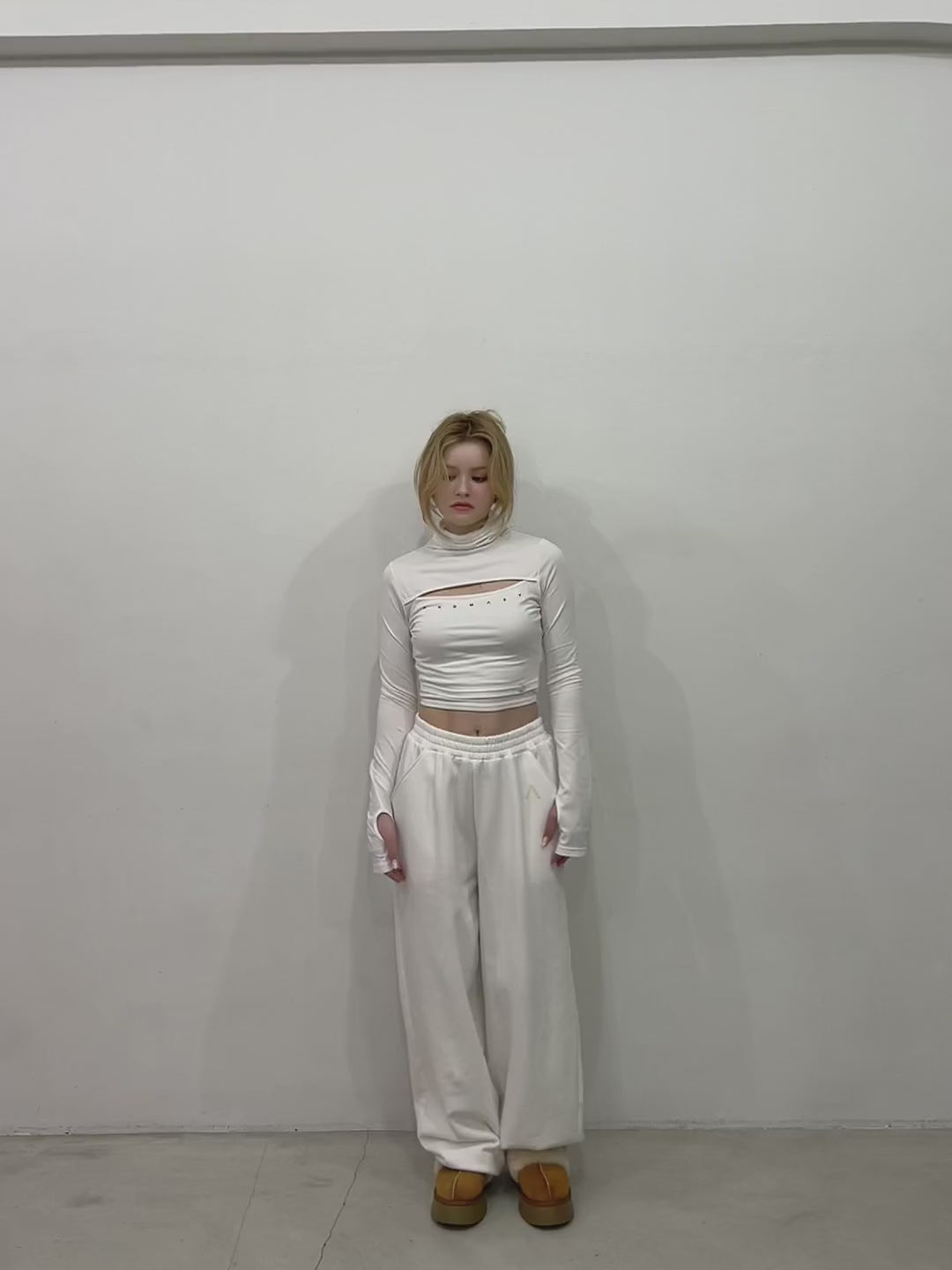 【ANDMARY】Heart hip sweat pants